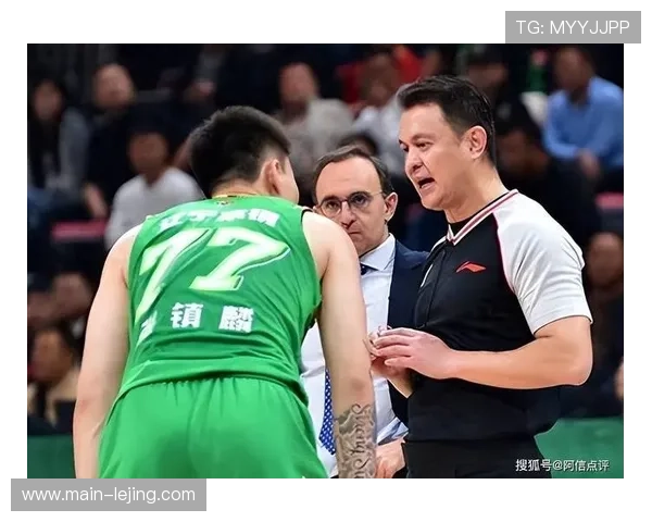 辽宁篮板球52-29碾压深圳 内线优势成逆转基础